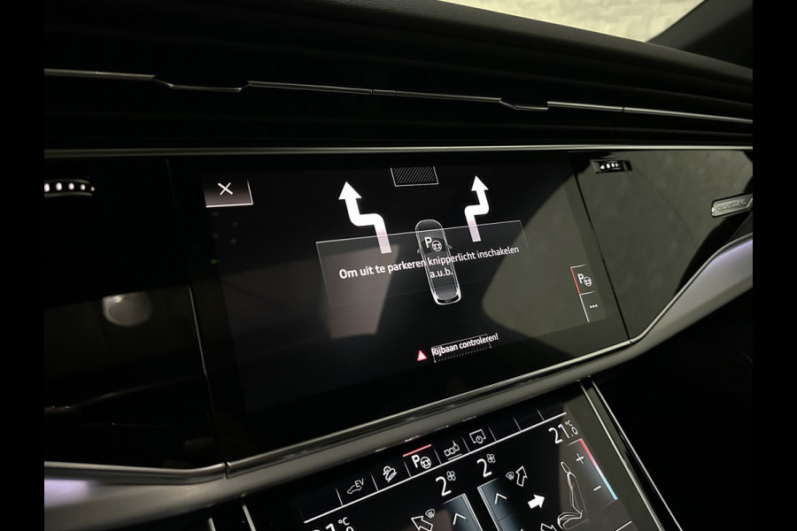 Audi Q7 3.0 V6 380pk Hybrid S-Line Sportpack | Panorama | Leder | Luchtvering | 22" | LED-Matrix | Keyless-Go | 22 inch | Memory | Alarm | Stoelverwarming V+A | Camera | Virtual-Cockpit | 3-Zone Clima | Draadloos Laden | Standkachel | Rijklaarprijs!