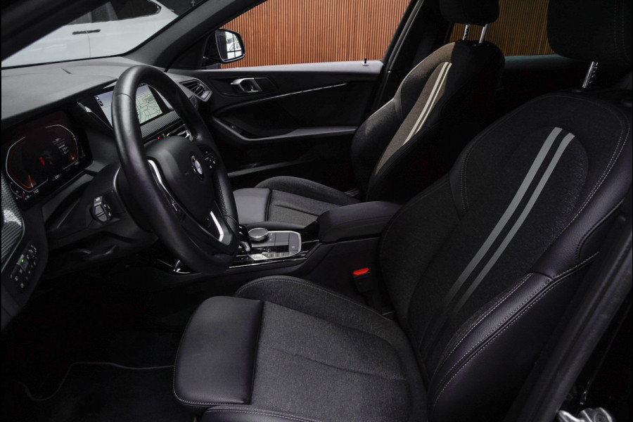 BMW 1-serie 118i Aut. Leer Navi ACC Elektr. bedienbare achterklep Camera Zwarte hemelbekl. Virtual Climate PDC LM velgen BTW auto