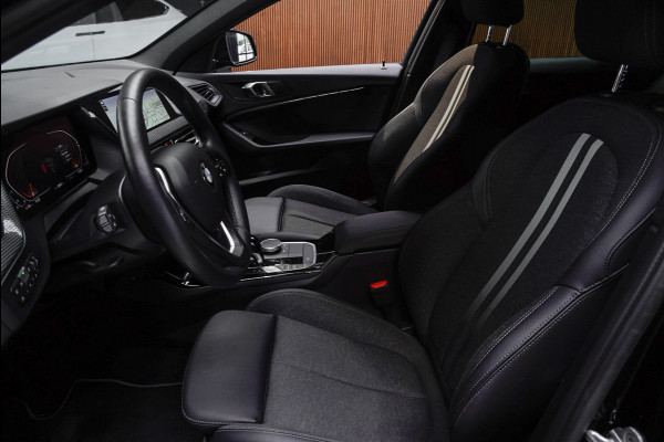 BMW 1-serie 118i Aut. Leer Navi ACC Elektr. bedienbare achterklep Camera Zwarte hemelbekl. Virtual Climate PDC LM velgen BTW auto