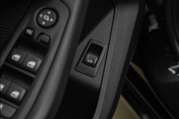 BMW 1-serie 118i Aut. Leer Navi ACC Elektr. bedienbare achterklep Camera Zwarte hemelbekl. Virtual Climate PDC LM velgen BTW auto