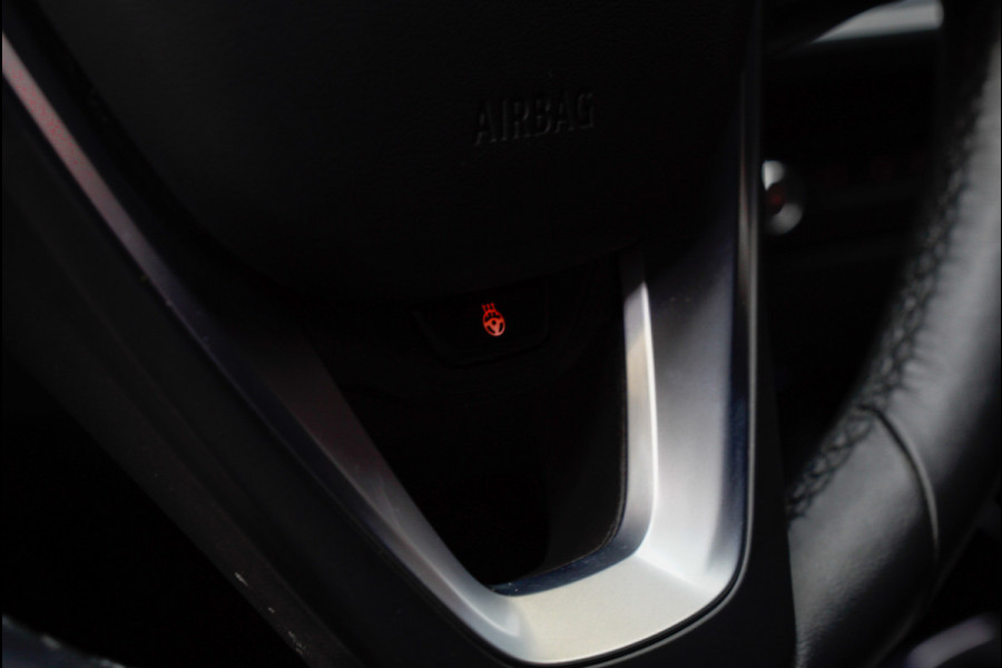 BMW 1-serie 118i Aut. Leer Navi ACC Elektr. bedienbare achterklep Camera Zwarte hemelbekl. Virtual Climate PDC LM velgen BTW auto