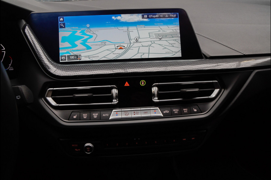 BMW 1-serie 118i Aut. Leer Navi ACC Elektr. bedienbare achterklep Camera Zwarte hemelbekl. Virtual Climate PDC LM velgen BTW auto