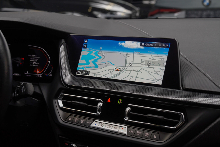 BMW 1-serie 118i Aut. Leer Navi ACC Elektr. bedienbare achterklep Camera Zwarte hemelbekl. Virtual Climate PDC LM velgen BTW auto