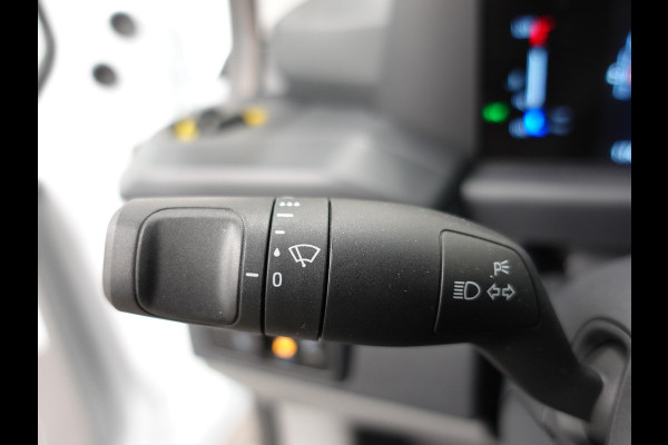 Ford Transit Custom 300 2.0 TDCI L2H1 Trend Nieuw Model BPM VRIJ! Ford Transit Custom 300 2.0 TDCI L2H1 Trend NM Automaat Airco Cruise Navi PDC Camera Carplay