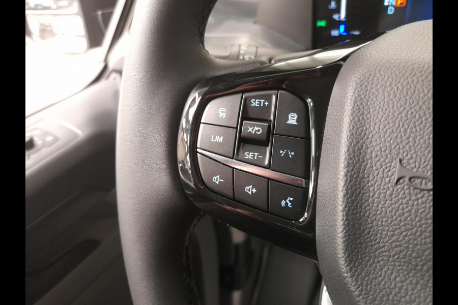 Ford Transit Custom 300 2.0 TDCI L2H1 Trend Nieuw Model BPM VRIJ! Ford Transit Custom 300 2.0 TDCI L2H1 Trend NM Navi Cruise Camera Parkeersensoren Trekhaak