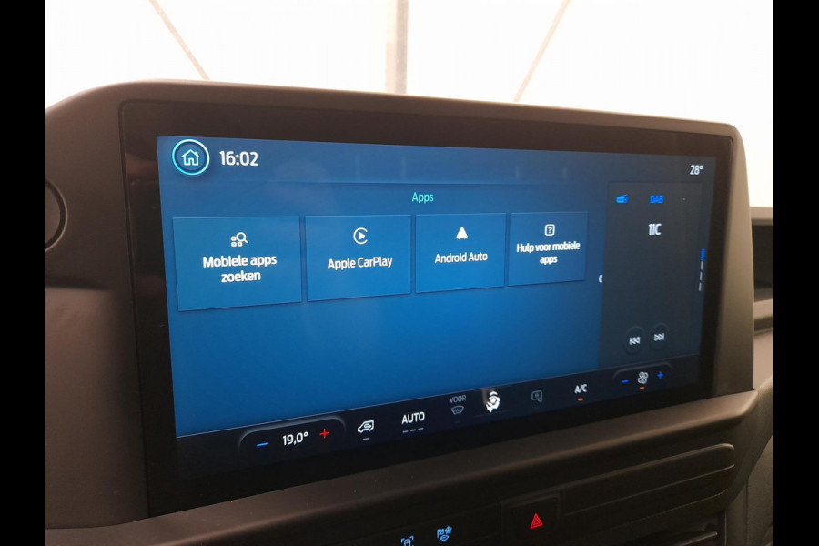 Ford Transit Custom 300 2.0 TDCI L2H1 Trend Nieuw Model BPM VRIJ! Ford Transit Custom 300 2.0 TDCI L2H1 Trend NM Navi Cruise Camera Parkeersensoren Trekhaak