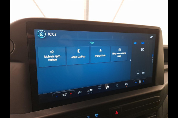 Ford Transit Custom 300 2.0 TDCI L2H1 Trend Nieuw Model BPM VRIJ! Ford Transit Custom 300 2.0 TDCI L2H1 Trend NM Navi Cruise Camera Parkeersensoren Trekhaak