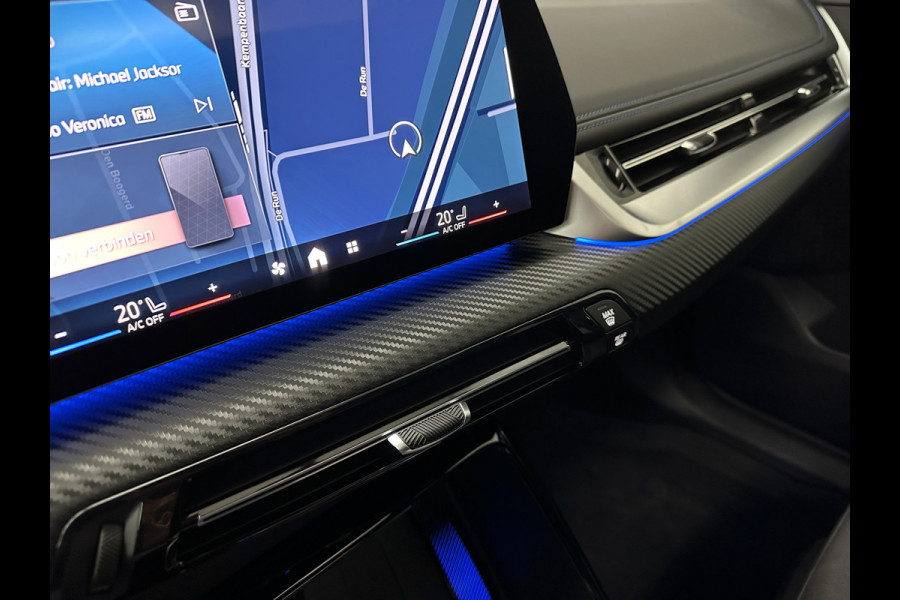 BMW X1 18i M-Sport Performance-Pack | Panorama | Sportstoelen | Carbon | Keyless-Entry | Sfeerverlichting | Achteruitrij-Camera | 5x op voorraad | Carplay | Full-LED | Black-Optic | Getint Glas | Stoelverwarming | Draadloos Laden |