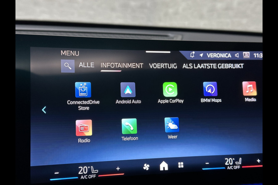 BMW X1 18i M-Sport Performance-Pack | Panorama | Sportstoelen | Carbon | Keyless-Entry | Sfeerverlichting | Achteruitrij-Camera | 5x op voorraad | Carplay | Full-LED | Black-Optic | Getint Glas | Stoelverwarming | Draadloos Laden |