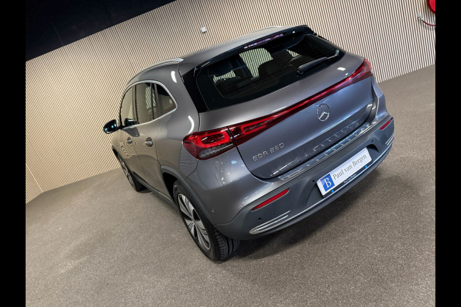 Mercedes-Benz EQA 250 67 kWh PROGRESSIVE-SOH 91%-CAMERA-SFEERVERLICHTING-STOELVERWARMING-LAGE KILOMETERS