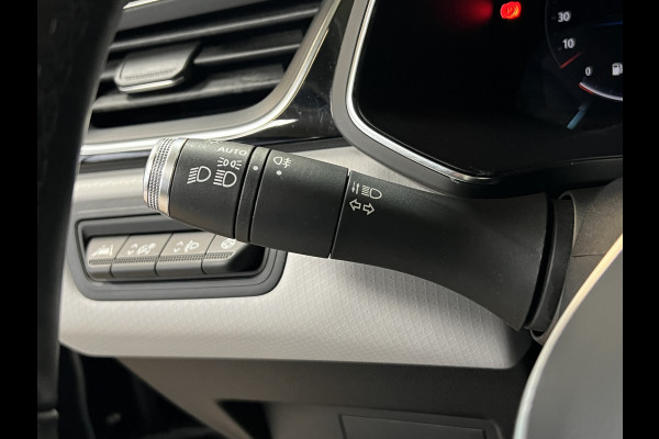 Renault Captur 1.3 TCe 155pk Edition One | Groot navi | PANO | ACC | 18" | Blindspot | Stoel&Stuur verwarming | Keurig nette goed onderhouden Captur.