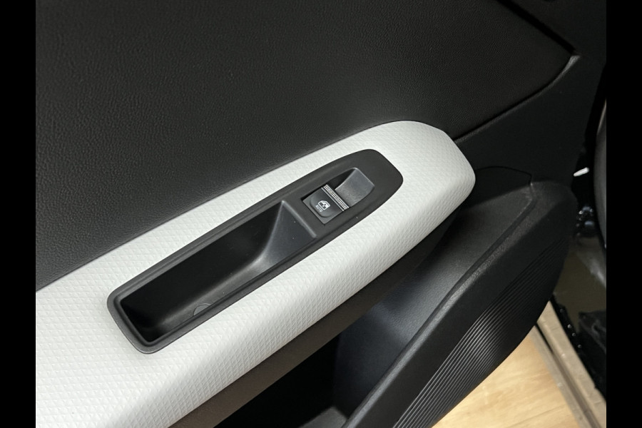 Renault Captur 1.3 TCe 155pk Edition One | Groot navi | PANO | ACC | 18" | Blindspot | Stoel&Stuur verwarming | Keurig nette goed onderhouden Captur.