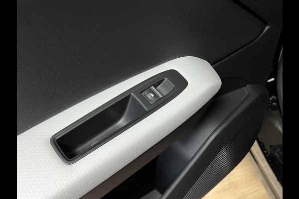 Renault Captur 1.3 TCe 155pk Edition One | Groot navi | PANO | ACC | 18" | Blindspot | Stoel&Stuur verwarming | Keurig nette goed onderhouden Captur.