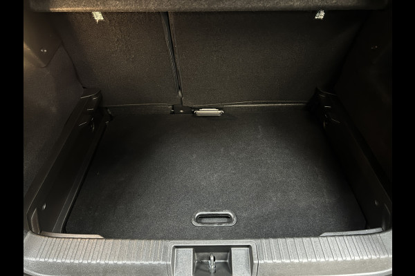 Renault Captur 1.3 TCe 155pk Edition One | Groot navi | PANO | ACC | 18" | Blindspot | Stoel&Stuur verwarming | Keurig nette goed onderhouden Captur.