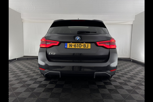 BMW iX3 High Executive 80 kWh [ 3-Fase ] {SOH-96%} (INCL-BTW) Aut. *PANO | HEAD-UP | LEATHER | HARMAN/KARDON | FULL-LED | BLINDSPOT | MEMORY-PACK | DIGI-COCKPIT | HEATED-SPORTSEATS | KEYLESS | TOPVIEW | DAB+ | NAVI-FULLMAP | 20''ALU*