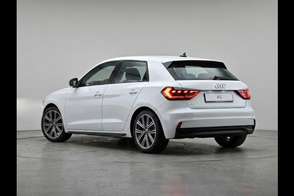 Audi A1 Sportback Advanced edition 25 TFSI 95 pk | Sportstoelen | Ledlampen voor en achter | Optiekpakket zwart plus | Spiegels inklapbaar |