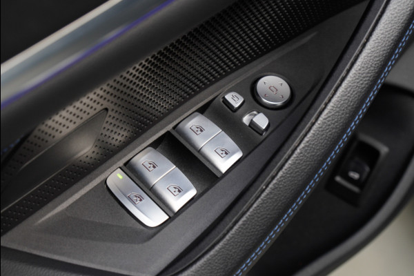 BMW 4 Serie Gran Coupé 420i M-pakket Navi Leer Elektr. achterklep 360° Camera Climate voor & achter Zwarte hemelbekleding PDC LM velgen BTW auto!