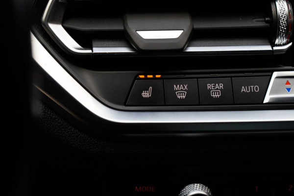 BMW 4 Serie Gran Coupé 420i M-pakket Navi Leer Elektr. achterklep 360° Camera Climate voor & achter Zwarte hemelbekleding PDC LM velgen BTW auto!