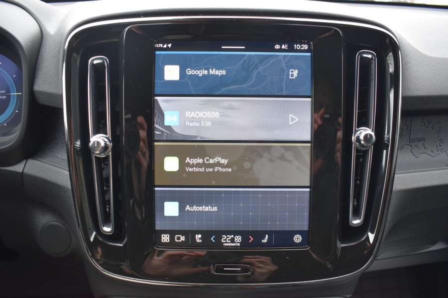 Volvo EX40 Extended Range 252PK Plus 82 kWh | Trekhaak | Elektr. Stoel | Camera | Stuurverwarming | ACC