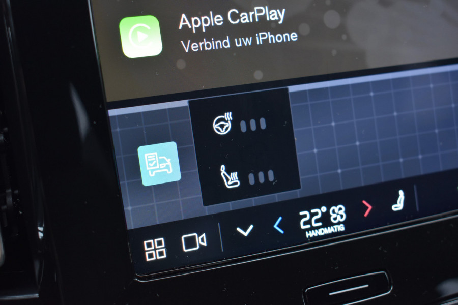 Volvo EX40 Extended Range 252PK Plus 82 kWh | Trekhaak | Elektr. Stoel | Camera | Stuurverwarming | ACC