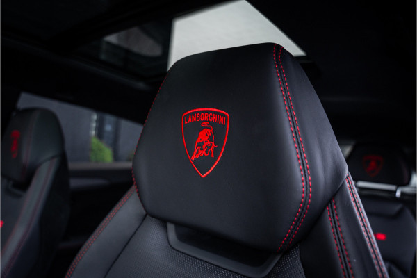 Lamborghini Urus 4.0 V8 Performante - Original Color l Akrapovic l Carbon Pack