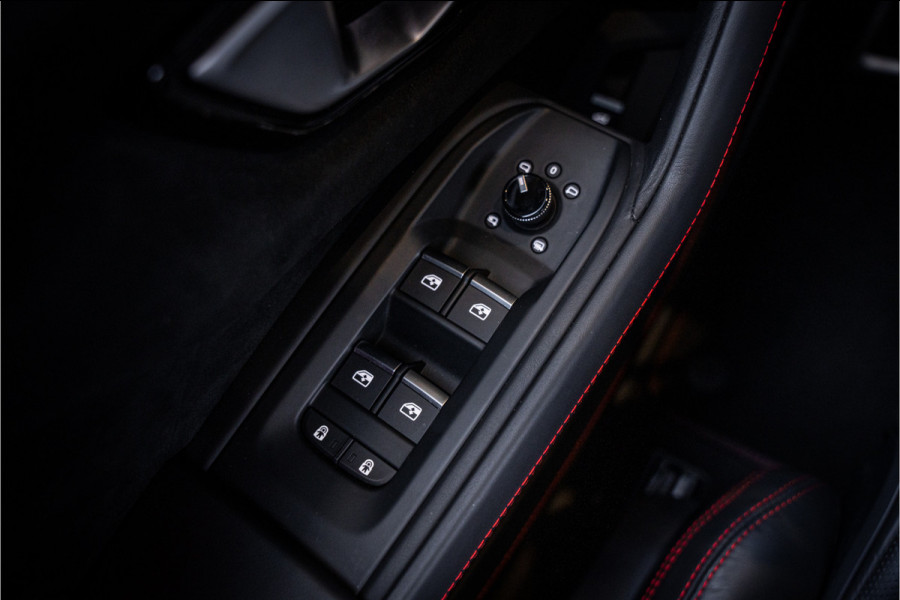 Lamborghini Urus 4.0 V8 Performante - Original Color l Akrapovic l Carbon Pack