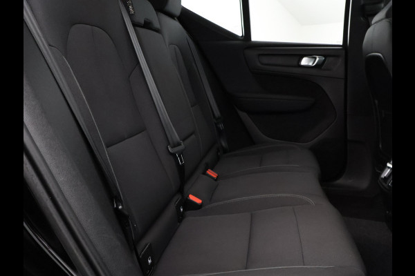 Volvo XC40 Recharge Core SOH 92% | Apple Carplay & AndroidAUTO | Dwarsstangen | Elektrische kofferklep | Camera |