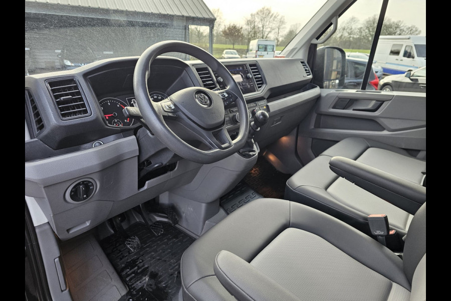 Volkswagen Crafter 35 2.0 TDI L3H2 177PK RWD Highline | 3500KG trekhgewicht | Cruise | App-connect | Navi | Stoelverwarming | Betimmering | Camera |