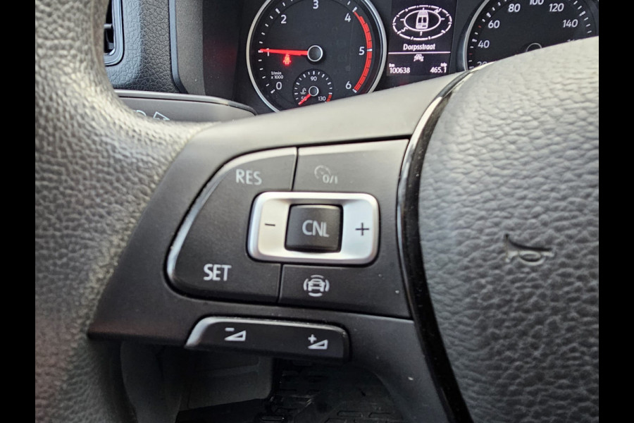 Volkswagen Crafter 35 2.0 TDI L3H2 177PK RWD Highline | 3500KG trekhgewicht | Cruise | App-connect | Navi | Stoelverwarming | Betimmering | Camera |