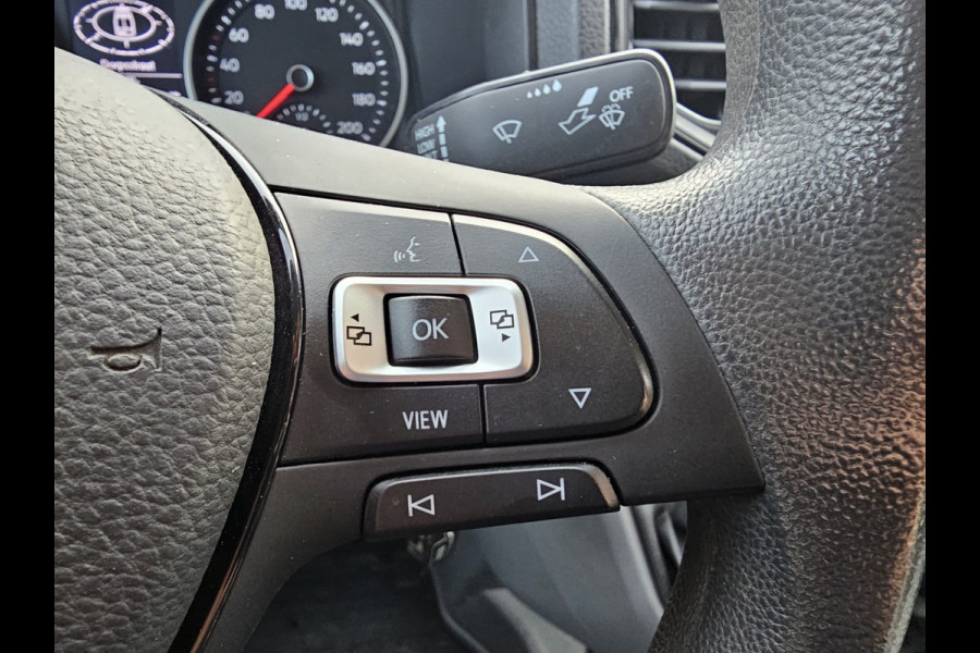 Volkswagen Crafter 35 2.0 TDI L3H2 177PK RWD Highline | 3500KG trekhgewicht | Cruise | App-connect | Navi | Stoelverwarming | Betimmering | Camera |