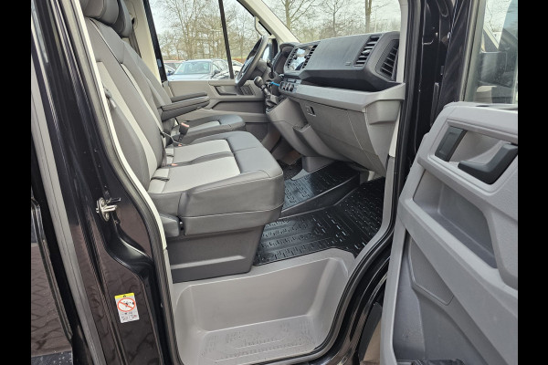 Volkswagen Crafter 35 2.0 TDI L3H2 177PK RWD Highline | 3500KG trekhgewicht | Cruise | App-connect | Navi | Stoelverwarming | Betimmering | Camera |
