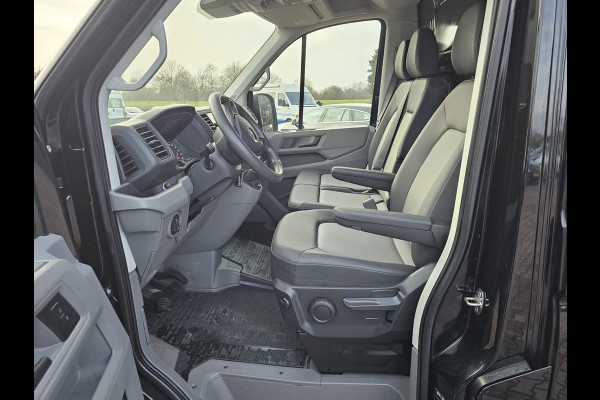 Volkswagen Crafter 35 2.0 TDI L3H2 177PK RWD Highline | 3500KG trekhgewicht | Cruise | App-connect | Navi | Stoelverwarming | Betimmering | Camera |