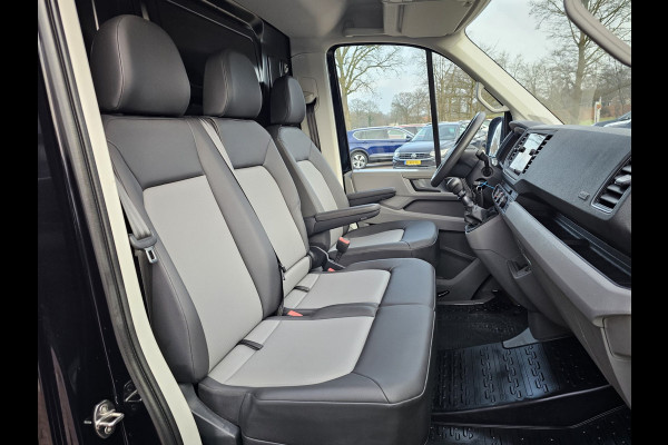 Volkswagen Crafter 35 2.0 TDI L3H2 177PK RWD Highline | 3500KG trekhgewicht | Cruise | App-connect | Navi | Stoelverwarming | Betimmering | Camera |