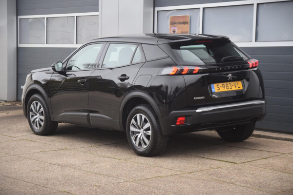 Peugeot 2008 1.2 PureTech Active Pack NAVIGATIE FULL MAP/CRUISE CONTROL/16" ALL SEASON BANDEN