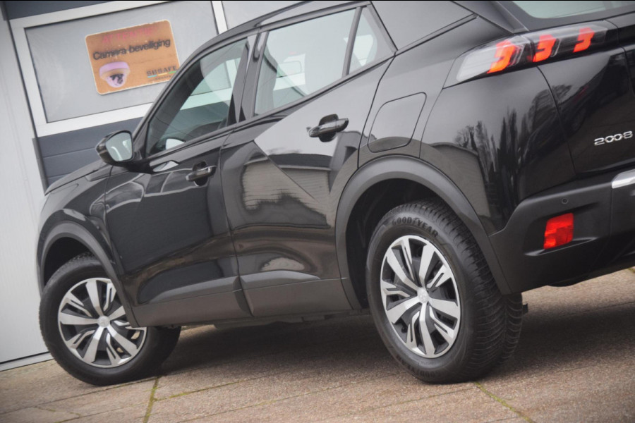 Peugeot 2008 1.2 PureTech Active Pack NAVIGATIE FULL MAP/CRUISE CONTROL/16" ALL SEASON BANDEN