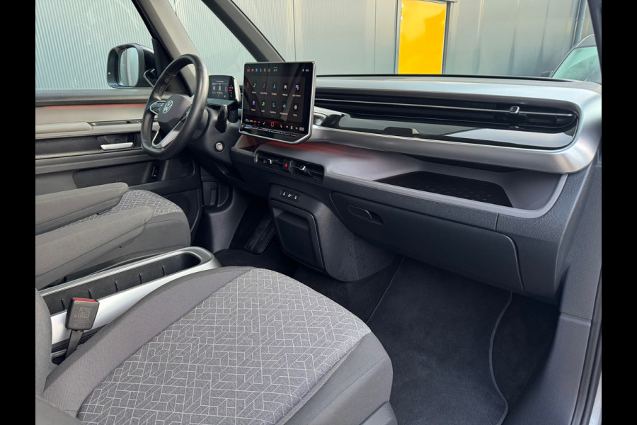 Volkswagen ID. Buzz Pro 86 kWh LWB 6prs. * Camera * El. Schuifdeuren * Stoelverwarming * Adaptieve Cruise Control * SOH 98% *