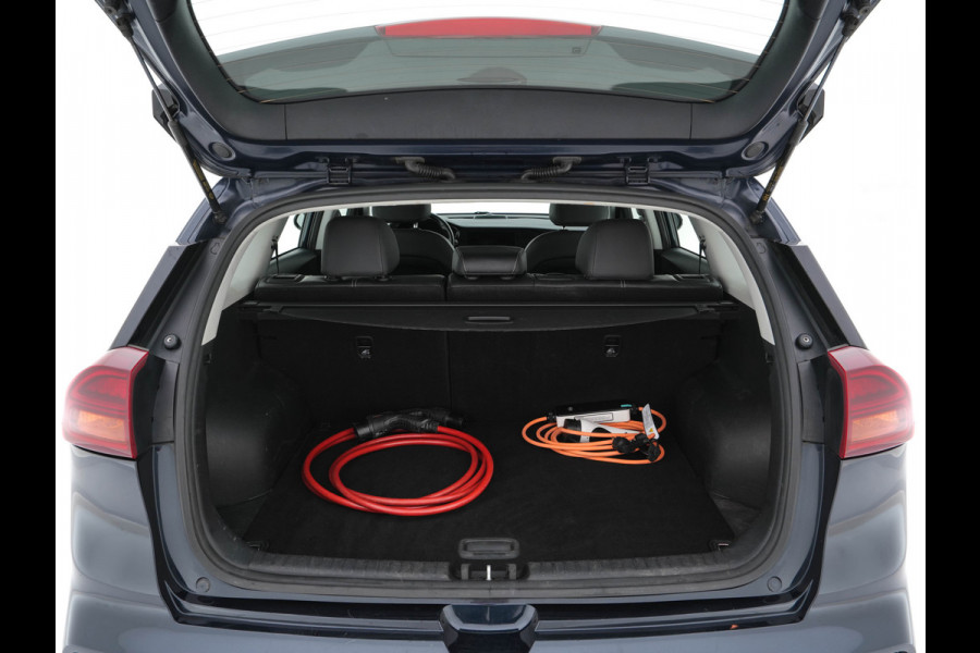 Kia e-Niro DynamicLine 64 kWh [ 3-Fase ] {SOH-100%} (INCL-BTW) Aut.*LEATHER-FABRIC | NAVI-FULLMAP | DAB+ | ADAPTIVE-CRUISE | CAMERA | HEATED-COMFORTSEATS | KEYLESS | DIGI-COCKPIT | SHIFT-PADDLES | CARPLAY | LANE-ASSIST | ...