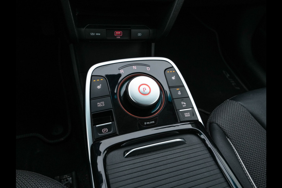 Kia e-Niro DynamicLine 64 kWh [ 3-Fase ] {SOH-100%} (INCL-BTW) Aut.*LEATHER-FABRIC | NAVI-FULLMAP | DAB+ | ADAPTIVE-CRUISE | CAMERA | HEATED-COMFORTSEATS | KEYLESS | DIGI-COCKPIT | SHIFT-PADDLES | CARPLAY | LANE-ASSIST | ...