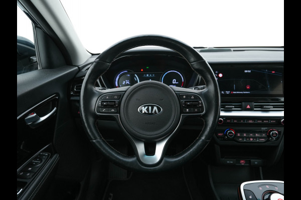 Kia e-Niro DynamicLine 64 kWh [ 3-Fase ] {SOH-100%} (INCL-BTW) Aut.*LEATHER-FABRIC | NAVI-FULLMAP | DAB+ | ADAPTIVE-CRUISE | CAMERA | HEATED-COMFORTSEATS | KEYLESS | DIGI-COCKPIT | SHIFT-PADDLES | CARPLAY | LANE-ASSIST | ...