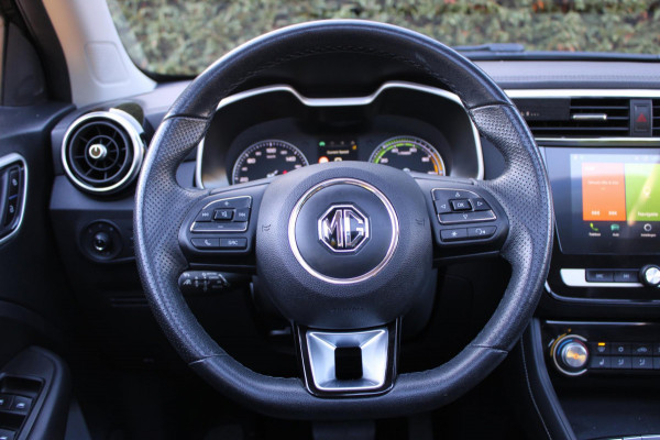 MG Mg Zs EV Luxury 45kWh AllSeason Panodak Leder