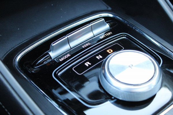 MG Mg Zs EV Luxury 45kWh AllSeason Panodak Leder