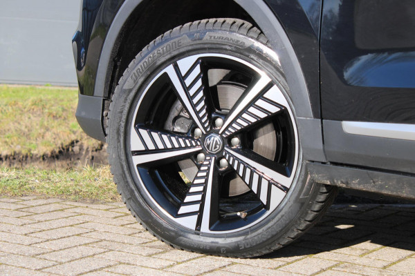 MG Mg Zs EV Luxury 45kWh AllSeason Panodak Leder