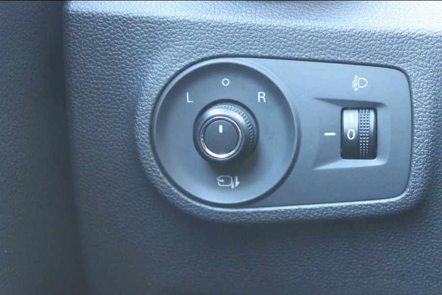 MG Mg Zs EV Luxury 45kWh AllSeason Panodak Leder