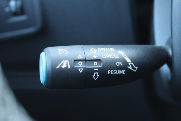 MG Mg Zs EV Luxury 45kWh AllSeason Panodak Leder