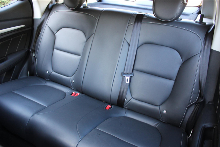 MG Mg Zs EV Luxury 45kWh AllSeason Panodak Leder