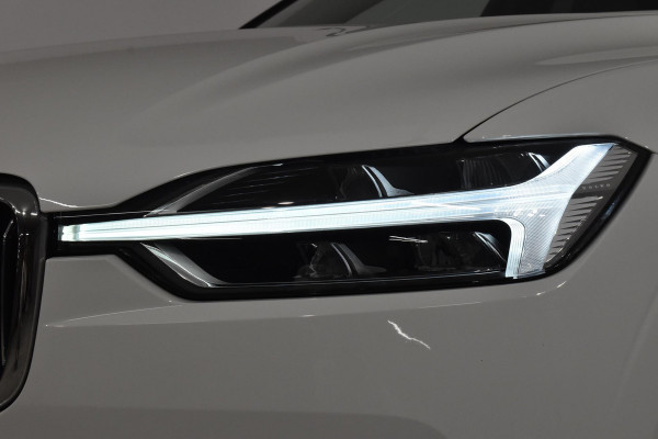 Volvo XC60 T8 390PK Automaat Recharge AWD Inscription / Intellisafe / Panoramadak / head-up display / Camera achter / Donker glas achter