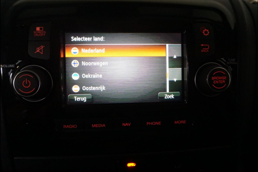 Opel Movano 140pk L2H2 Edition Navi Camera Parkeersensoren Trekhaak Cruise control Airco