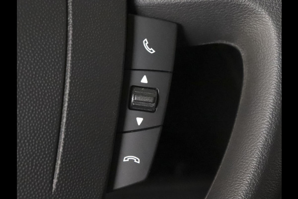 Opel Movano 140pk L2H2 Edition Navi Camera Parkeersensoren Trekhaak Cruise control Airco