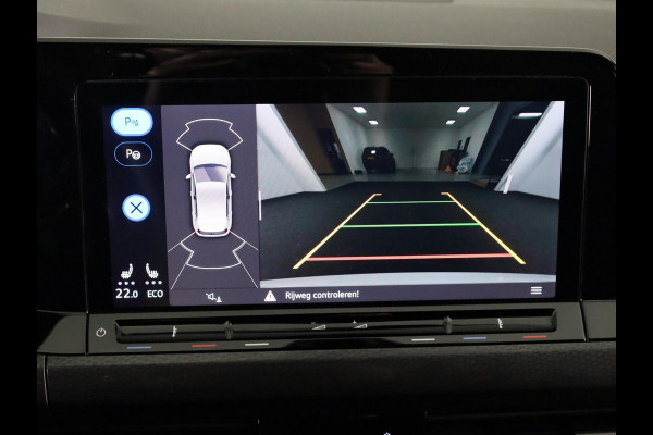 Volkswagen Golf 1.4 eHybrid GTE 245 pk Automaat (DSG) | Navigatie | Parkeersensoren (Park assist) | Achteruitrijcamera | Matrix LED koplampen | Stoelverwarming |