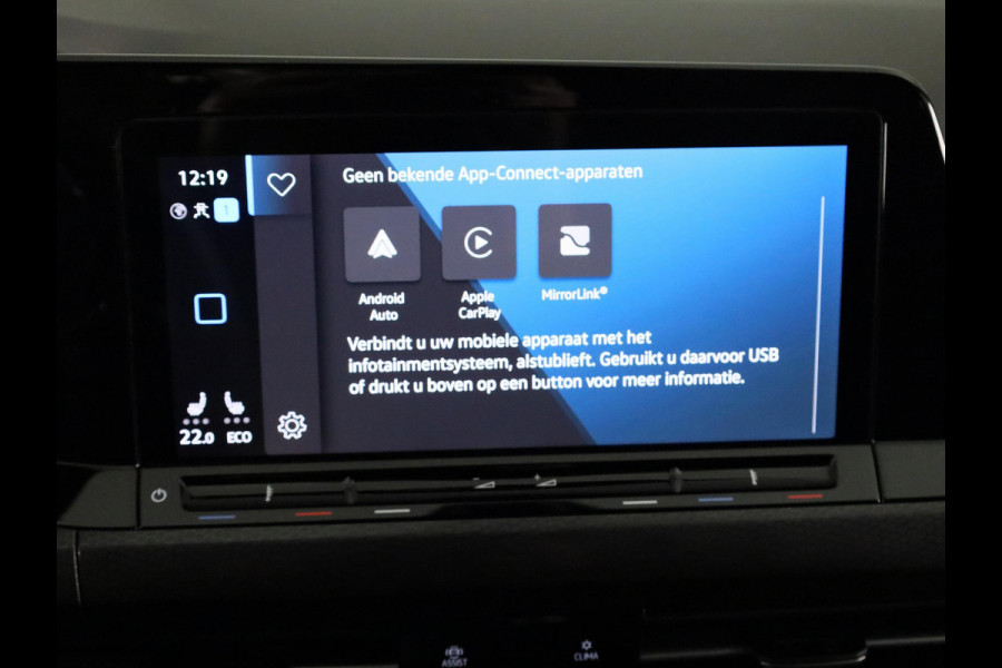 Volkswagen Golf 1.4 eHybrid GTE 245 pk Automaat (DSG) | Navigatie | Parkeersensoren (Park assist) | Achteruitrijcamera | Matrix LED koplampen | Stoelverwarming |